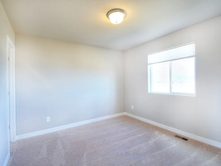 10478 Luneth Dr — Photo 14