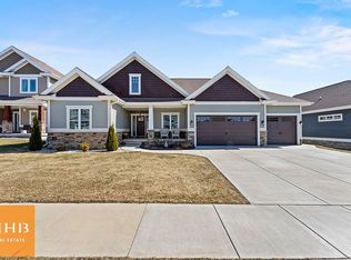 1012 Limerick Ln, Waunakee, WI 53597