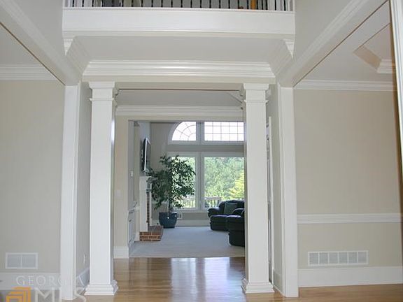 2nd image of 585 Birkdale Dr