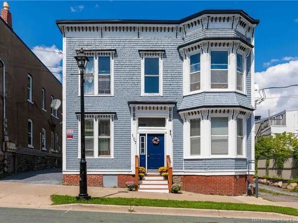 107 Orange St, Saint John, NB E2L 1M5