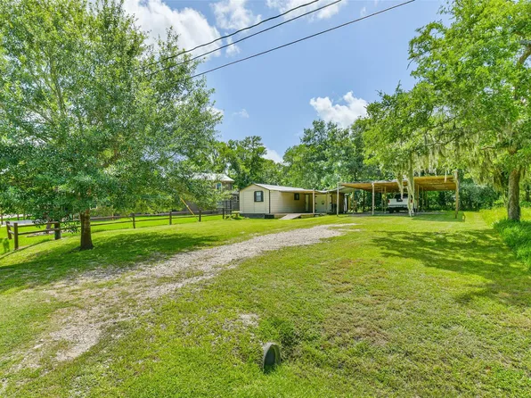 218 Shady Oaks Hbr, Alvin, TX 77511