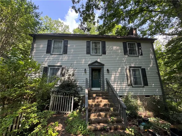 198 Cape Hatteras Dr, Seneca, SC 29672