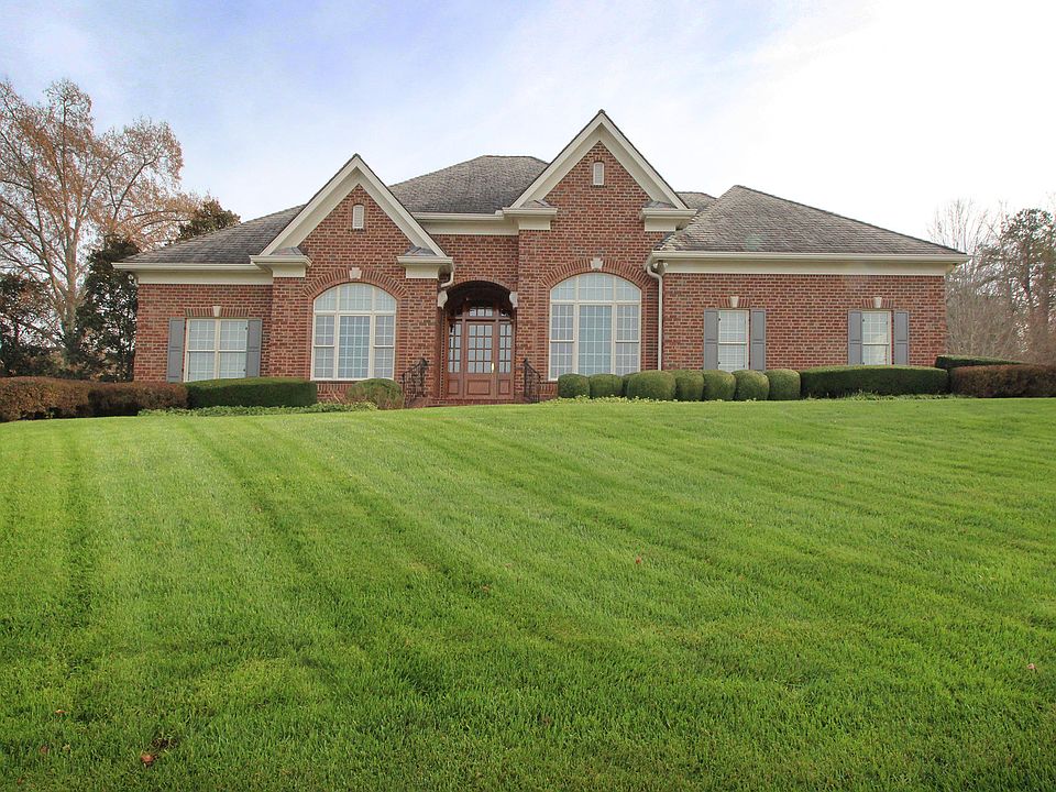 1st image of 6816 Shinnecock Ln