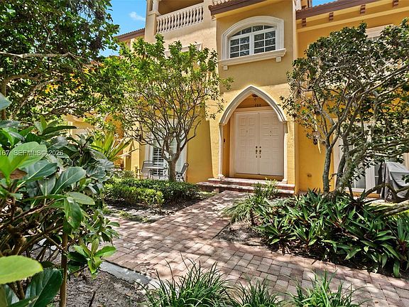 2nd image of 400 NE 69th Cir