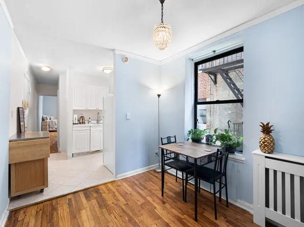 4 West 101st Street image 1 of 24