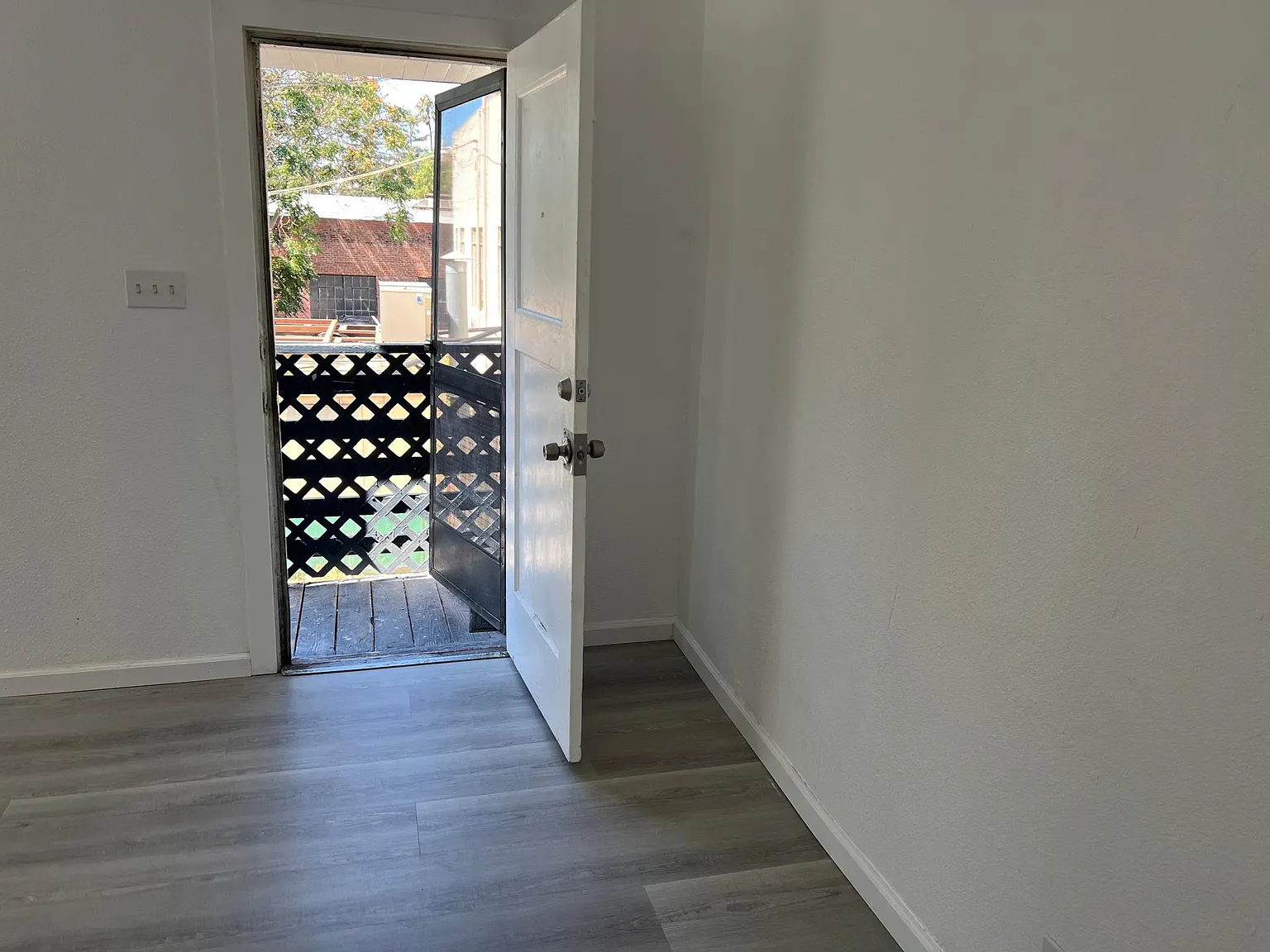 9 S 19th St — Photo 3