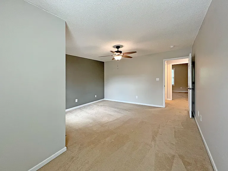 1100 22nd St NE #502 — Photo 23