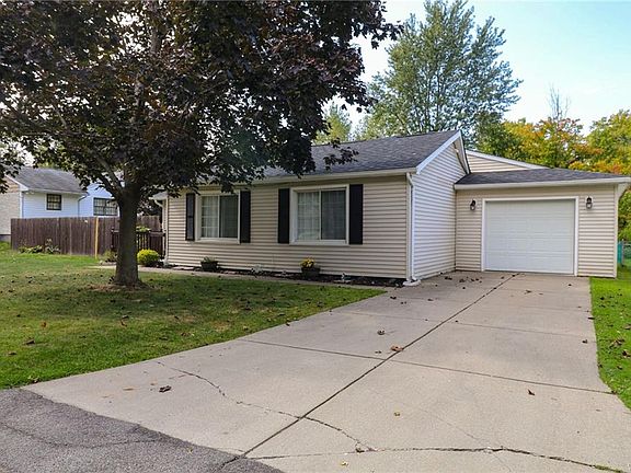 3rd image of 4020 Woodlawn Ave