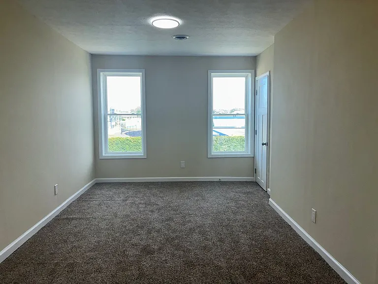 2400 Oberlin Ave — Photo 12