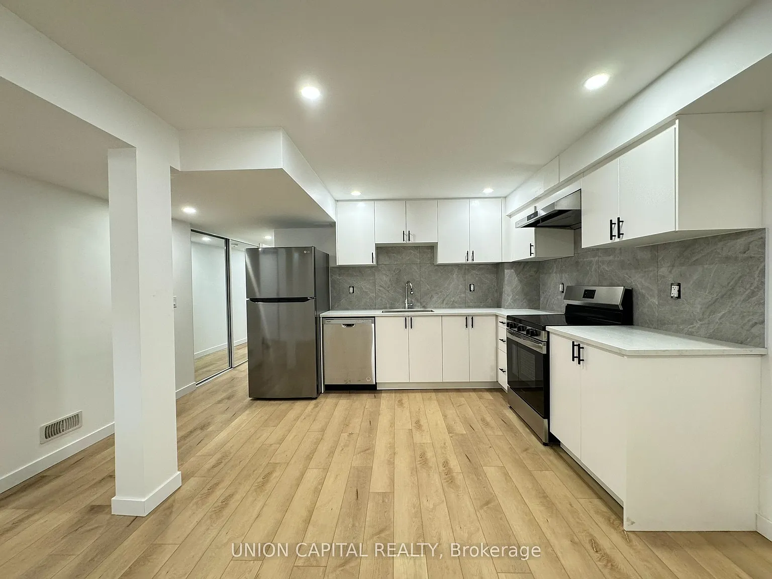 2 bed, $1,800 — Photo 2
