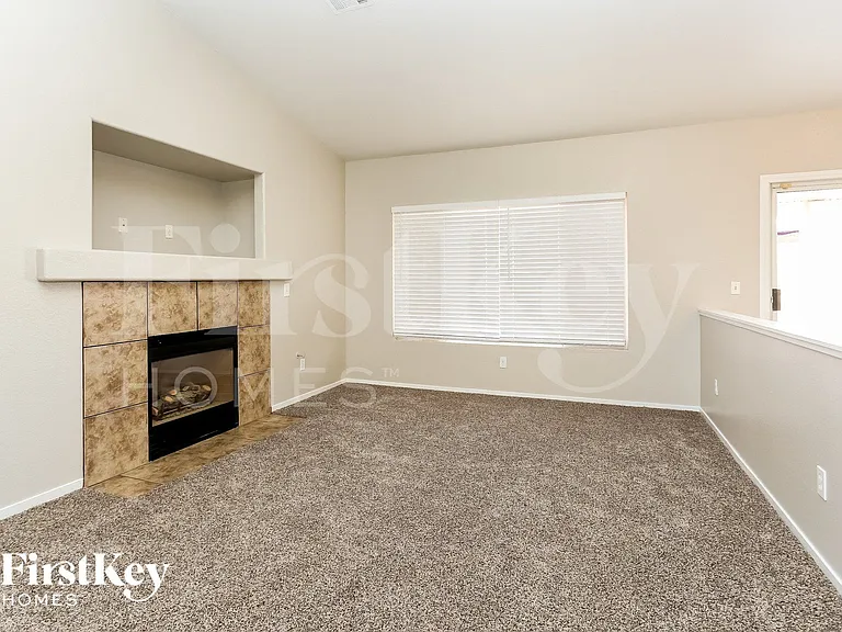 2713 Morning Rain St — Photo 2