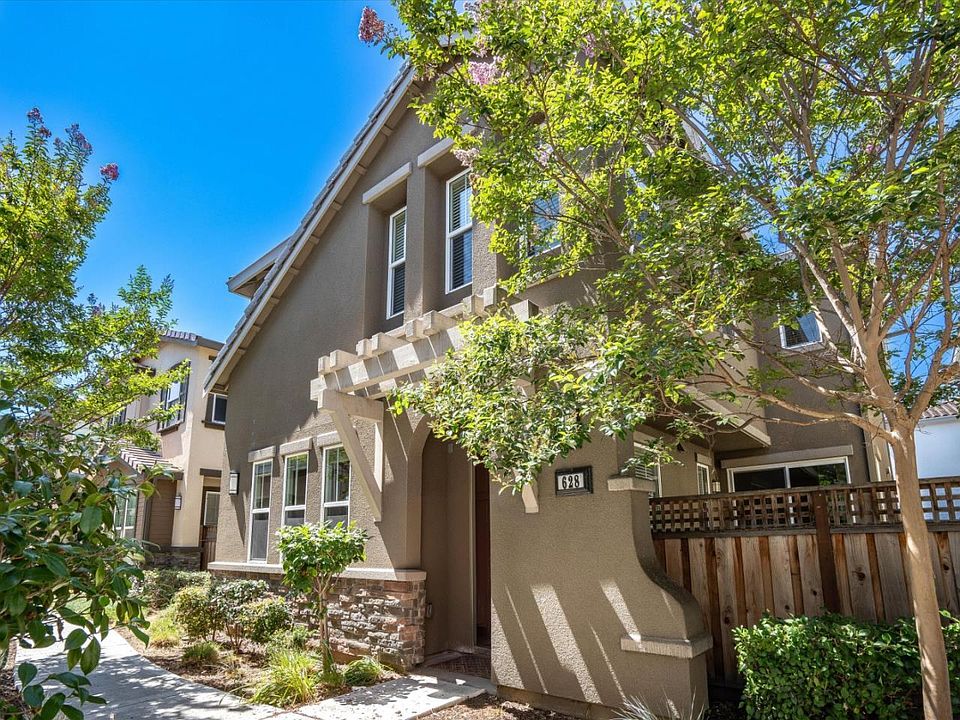 1st image of 628 Montage Cir