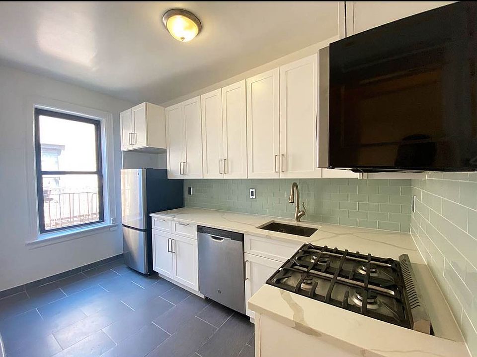 1st image of 304 W 14th St APT 5F