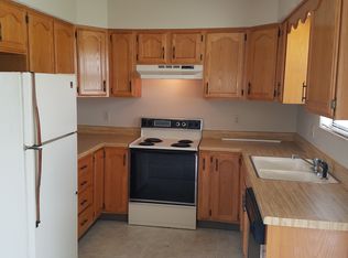 2982 W Village Ln, Springfield, MO 65807
