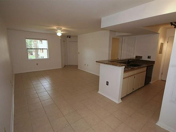 3rd image of 3038 Parkway Blvd APT 203