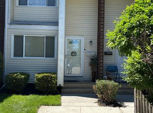 9 Quincy Cir #S, Dayton, NJ 08810