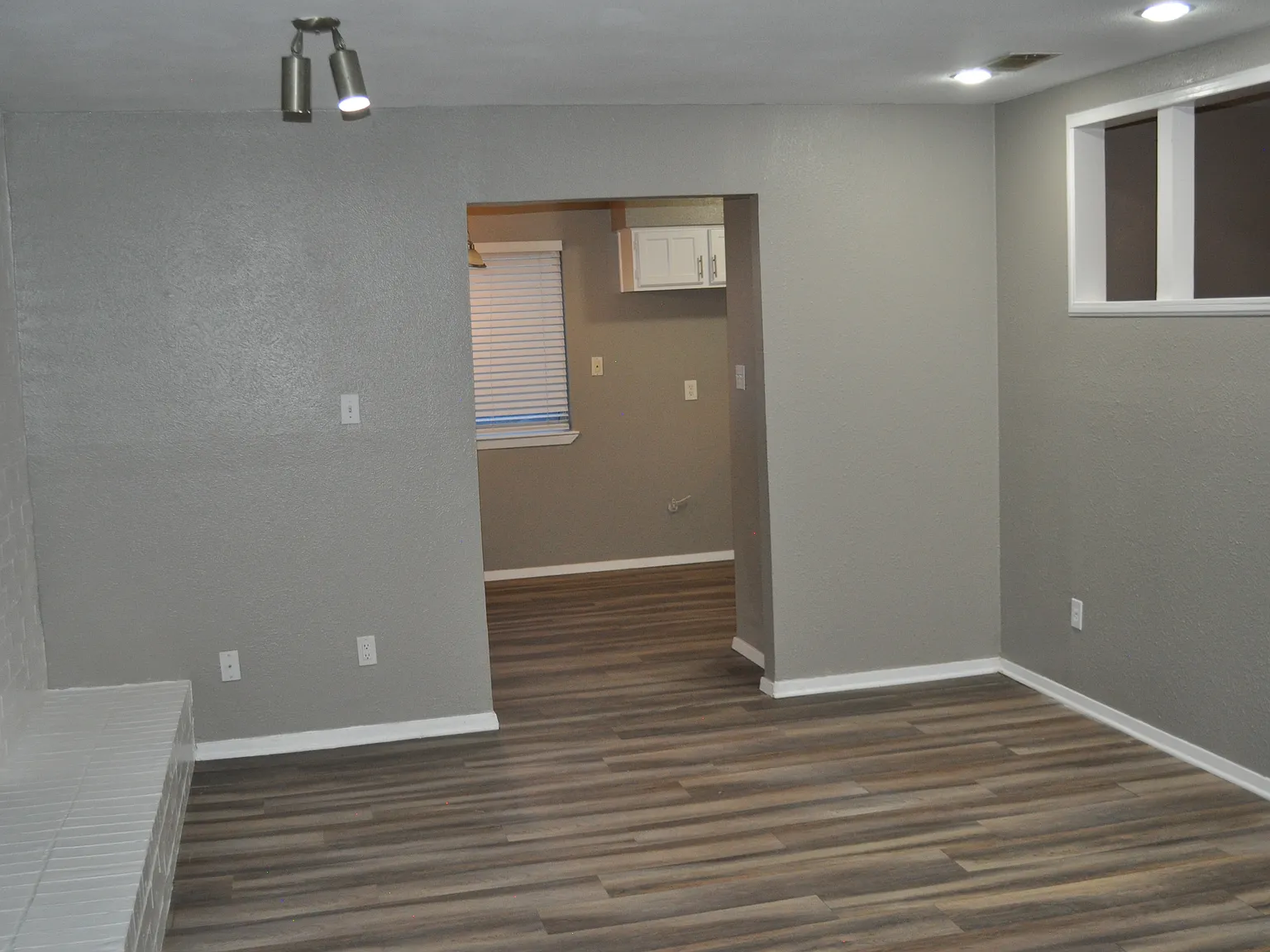 5314 Vagas Dr — Photo 4