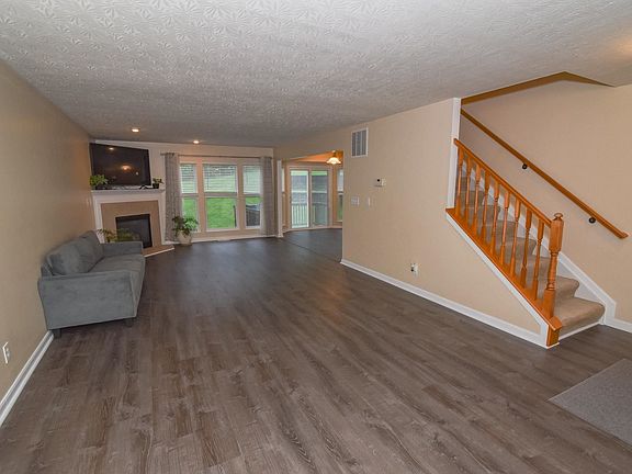 5th image of 1061 Cedar Trail Ct