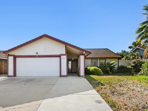 1840 Village Dr, Tracy, CA 95376