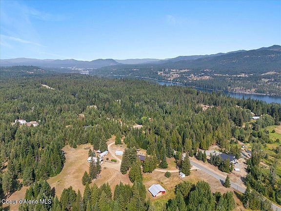 3rd image of 1840 Old Priest River Rd
