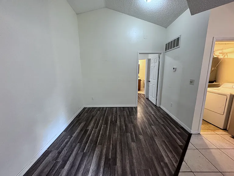 1948 Lake Atriums Cir #121 — Photo 5
