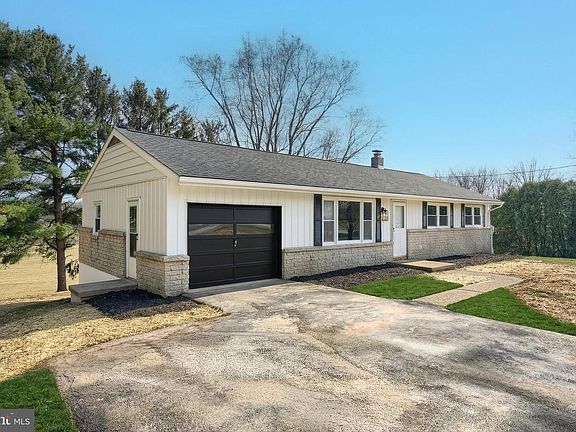 3rd image of 880 Springvale Rd