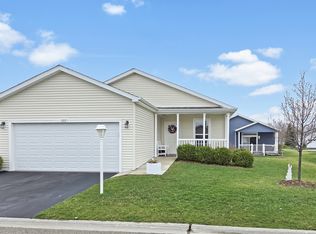 1517 Concord Ct, Grayslake, IL