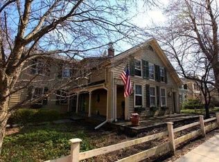 7 Broad St, Kinderhook, NY 12106
