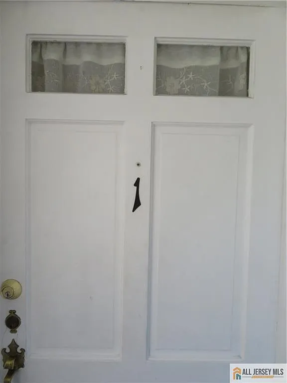 2 bed, 1.0 bath, $2,575 — Photo 3