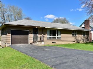 1888 Gilmore Ave, Winona, MN 55987