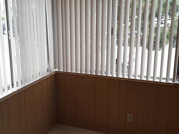 3rd image of 1600 S Catalina Ave #A