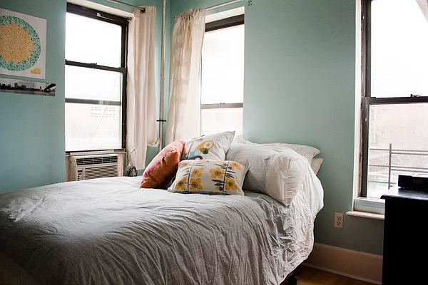 Rented by Corcoran | media 14