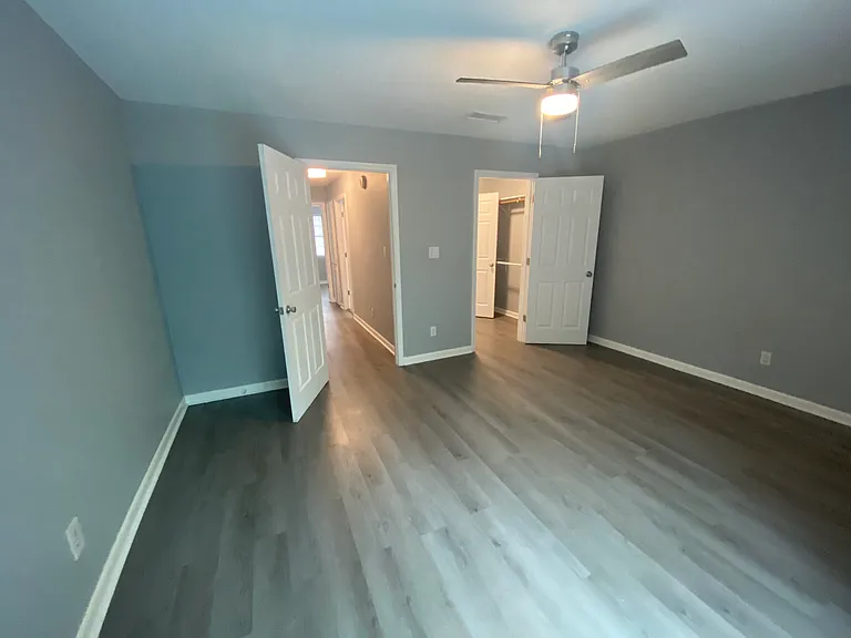 338 Woodham Ct — Photo 11