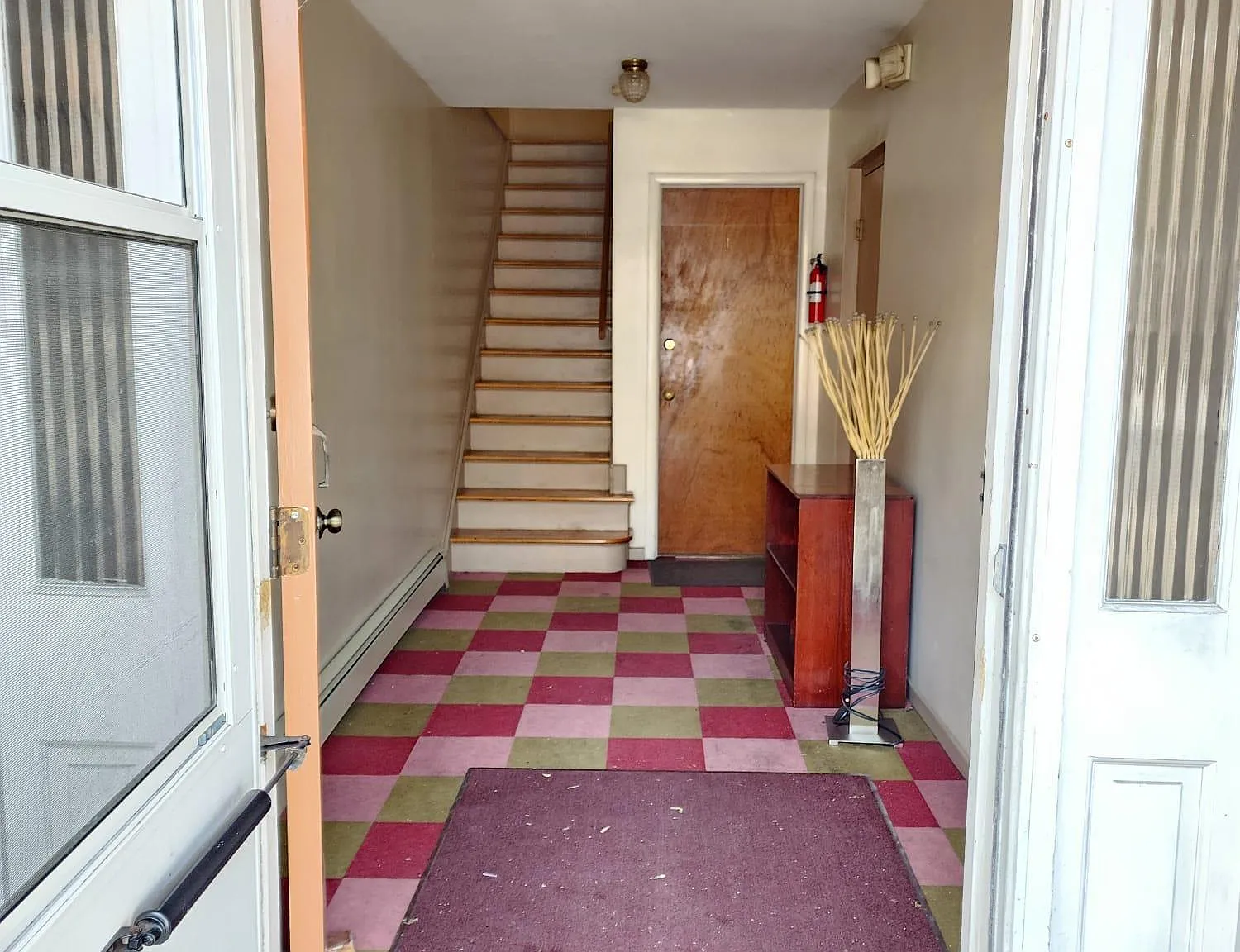 11 Reserve Ave — Photo 2