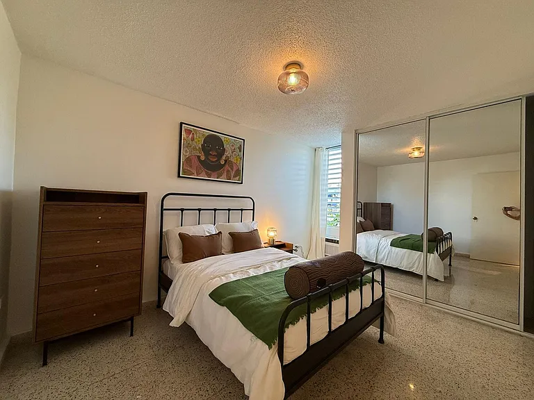 FULL BEDROOM #2