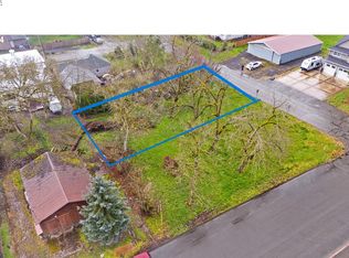 355 S Olive St, Yamhill, OR