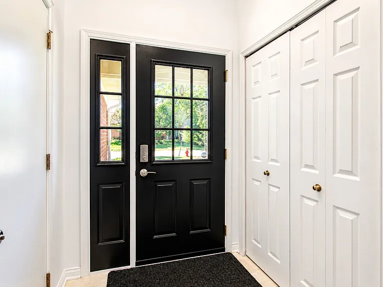 313 Sheffield Dr — Photo 3