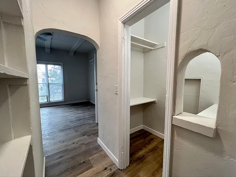 5623 Virginia Ave #201 — Photo 9
