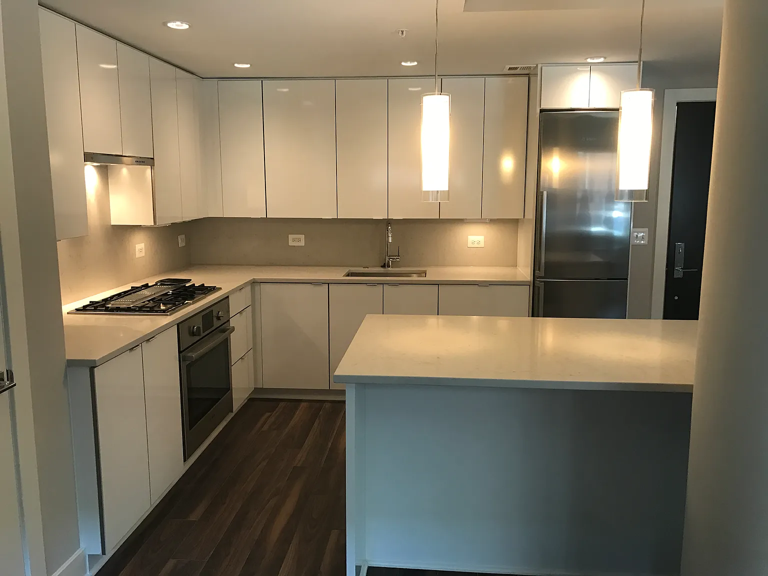 1 bed, 775 sqft, $3,500 — Photo 1