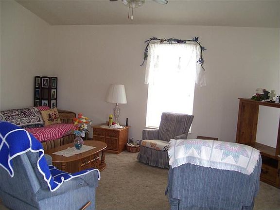 3rd image of 706 Nathan Dr