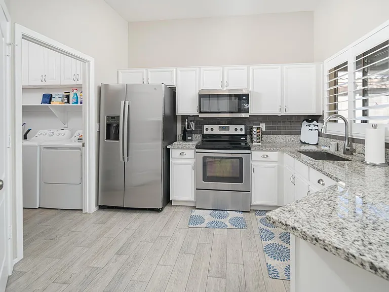 8164 W Zoe Ella Way — Photo 5
