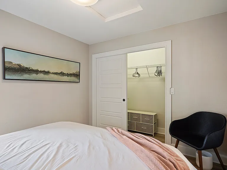 523 NW Colorado Ave #200 — Photo 18