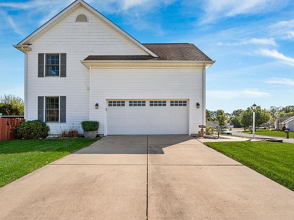 3rd image of 51872 Courtland Dr W