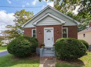 75 E 12th St, Huntington Station, NY 11746