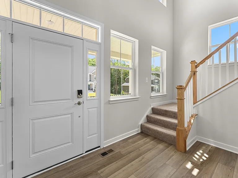 9031 Hereford Ct — Photo 6