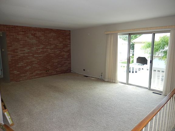 2nd image of 211 Bradley Ct Unit D