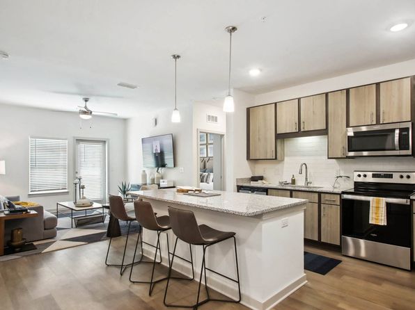 1 Henry Cir #400-421