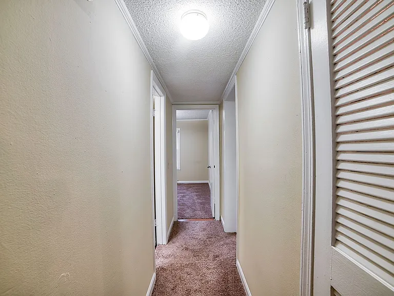 Patriot Place Apartments — Photo 4