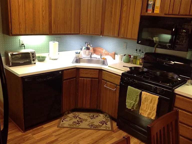 Eat In Kitchen