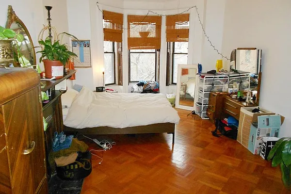 Rented by Corcoran | media 10